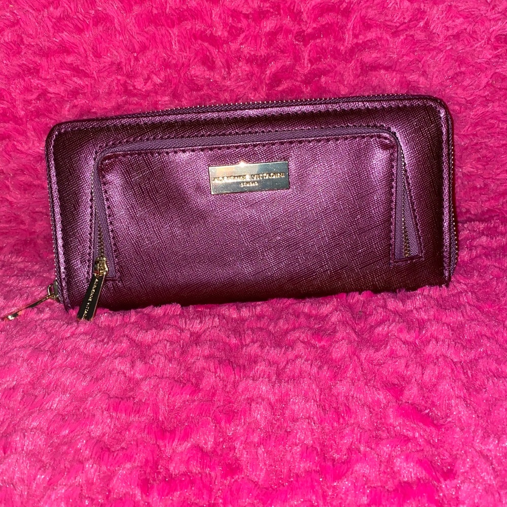 🧡 Adrienne Vittadini Wallet